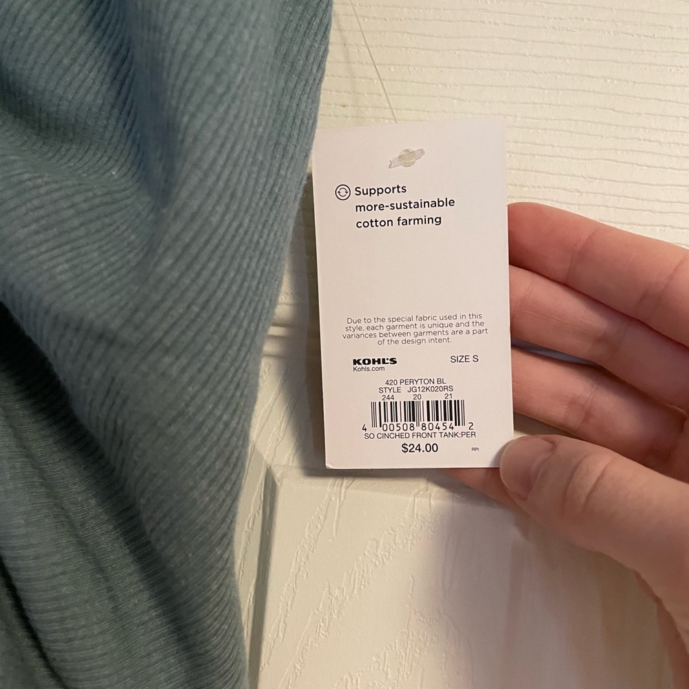 NWT cropped cami - Picture 8 of 9